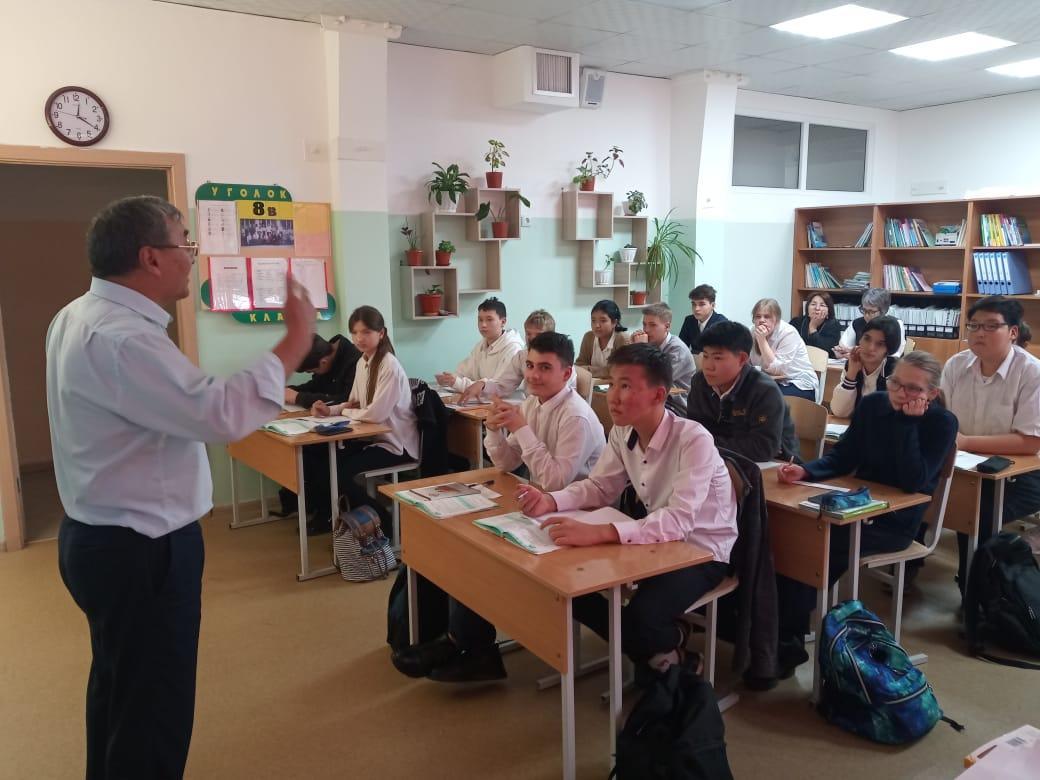 Математика пәнінен ашық сабақ "Квадрат теңдеулерді шешу"